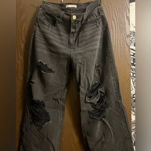 Wide-leg black jeans